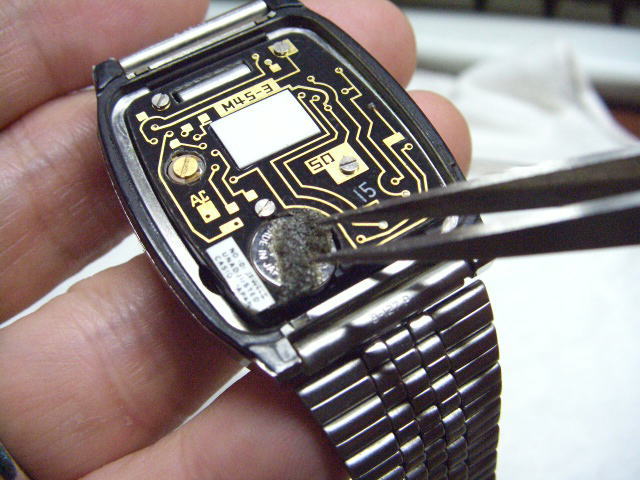 カシオ・電池交換: デジタルな腕時計たち ２