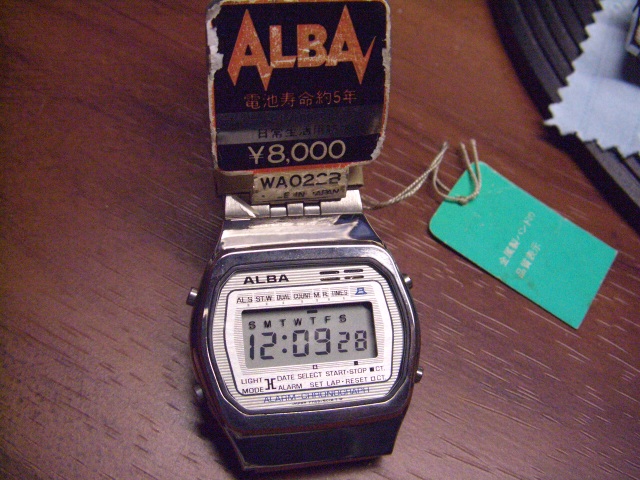 美品 SEIKO ALBA デジタル腕時計